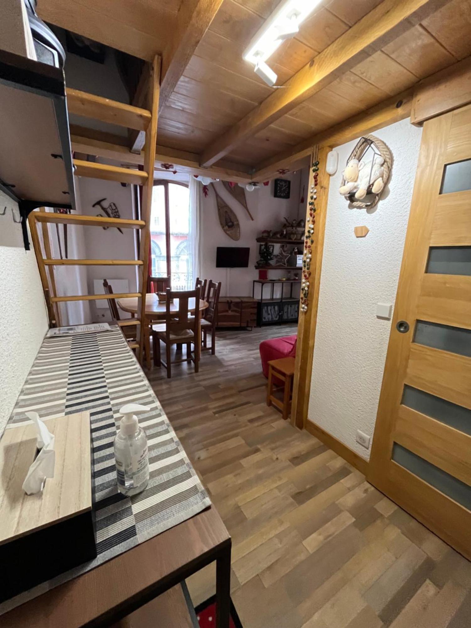 Appartement Proche Centre Ville 4 Personnes Proche Telecabine Wifi Couchages 2 Mezzanines 1Bz Residence La Tourette Cauterets Exterior foto